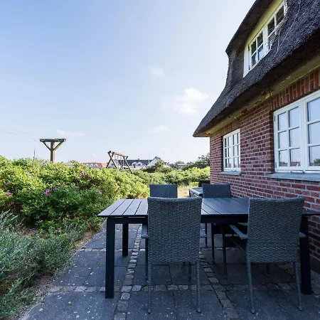 Ferienhaus Holiday Henne Li *